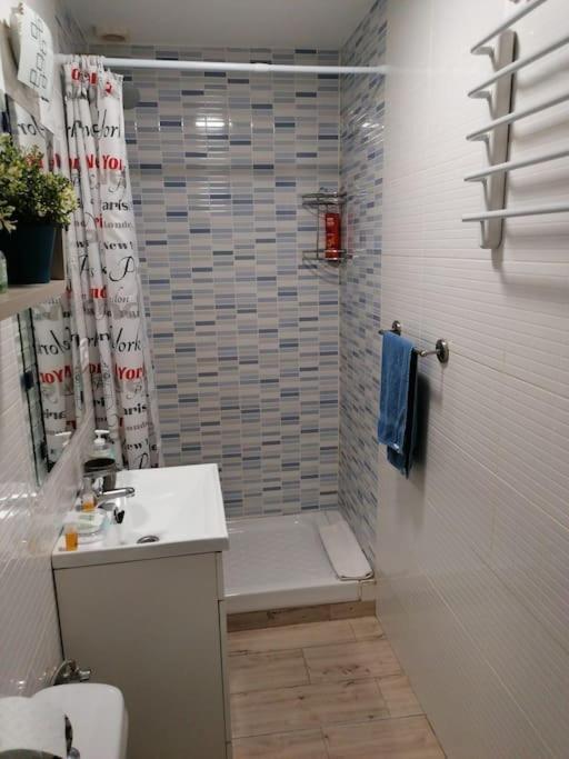 Sebastian Elcano, Apartamento Para 2 Con Terraza, Metro Embajadores Madrid Dış mekan fotoğraf